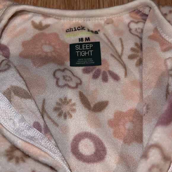 Chick Peas Pajamas 18 Month Fleece Light Floral - Picture 2 of 3